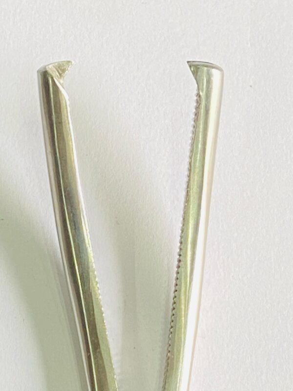 HYSTERECTOMY CLAMP (CURVED)