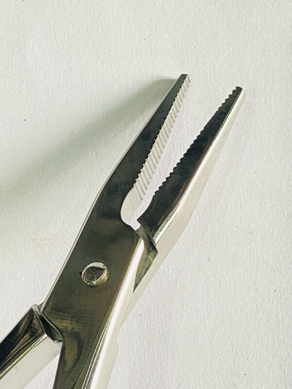 NEEDLE NOSE PLIER