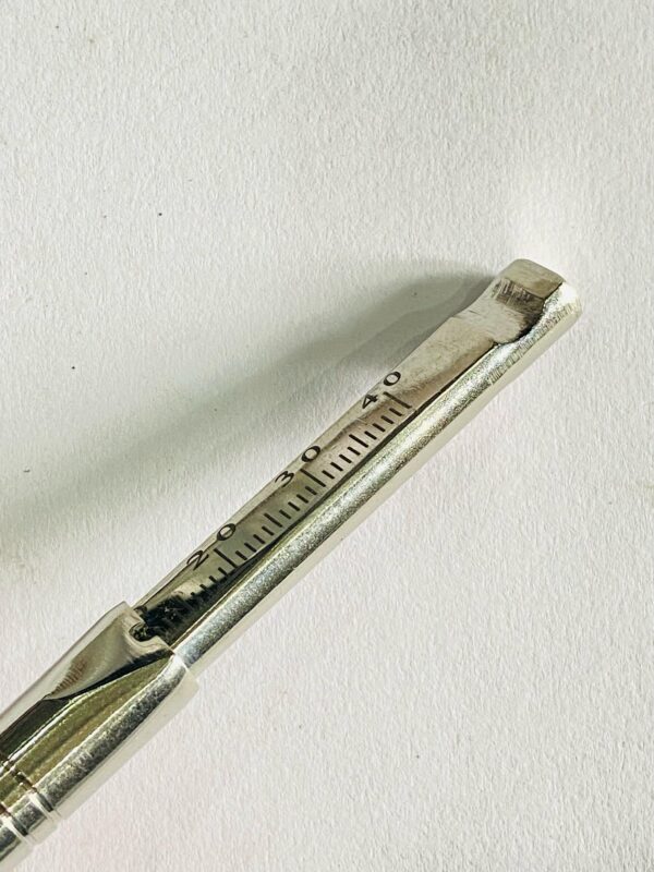 DEPTH GAUGE