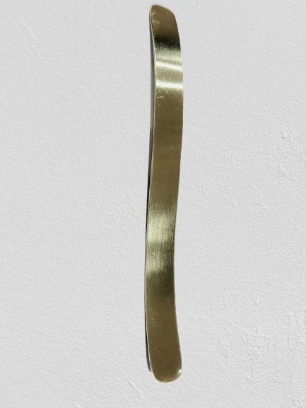 S-SHAPED TONGUE DEPRESSOR