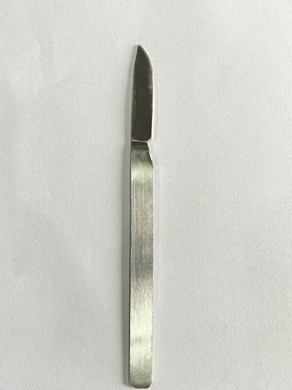 solid handle surgical scalpel