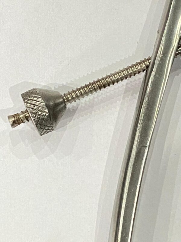 self -centring bone holding forceps
