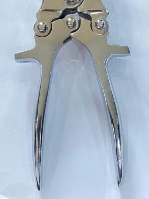 BURDIZZO CASTRATOR