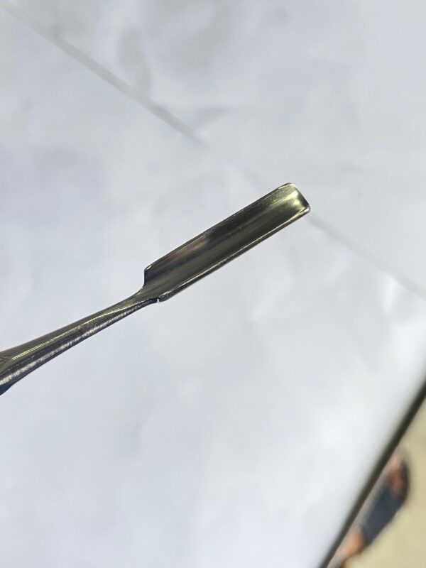 dastoor iris retractor