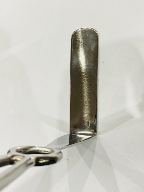 BLADDER RETRACTOR