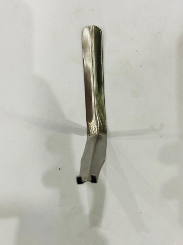 DASTOOR RETRACTOR