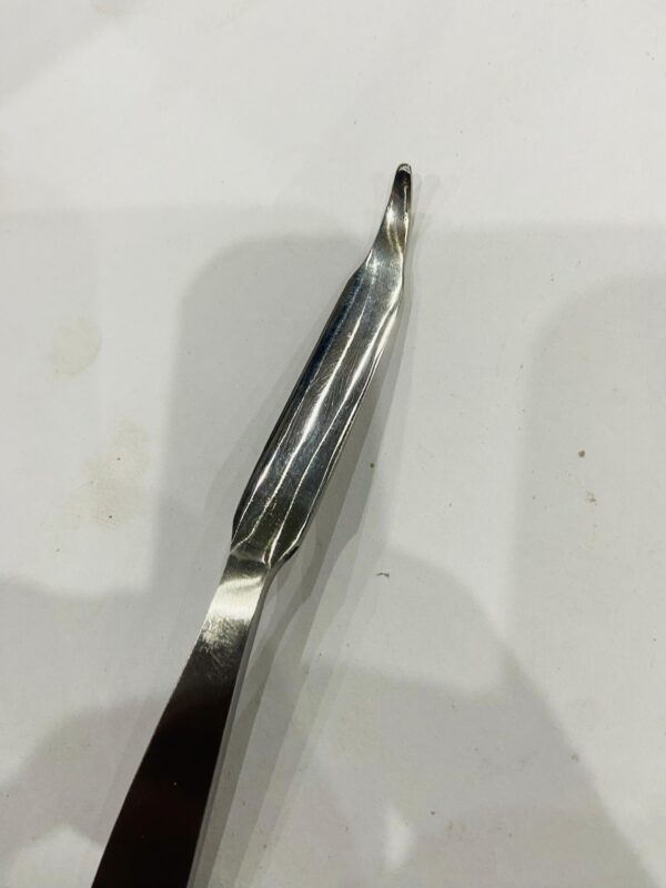 howmann retractor